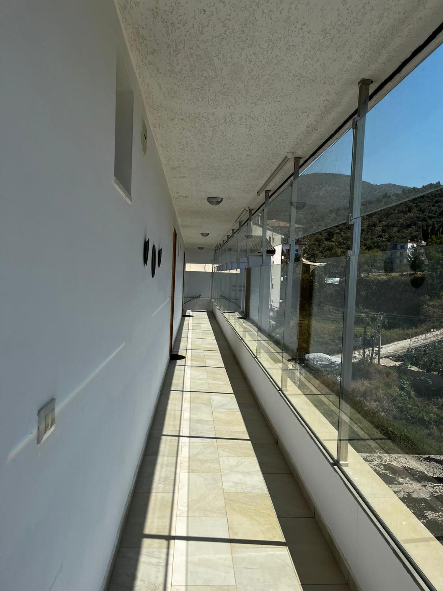 Menikos Apartments Himare Exterior photo