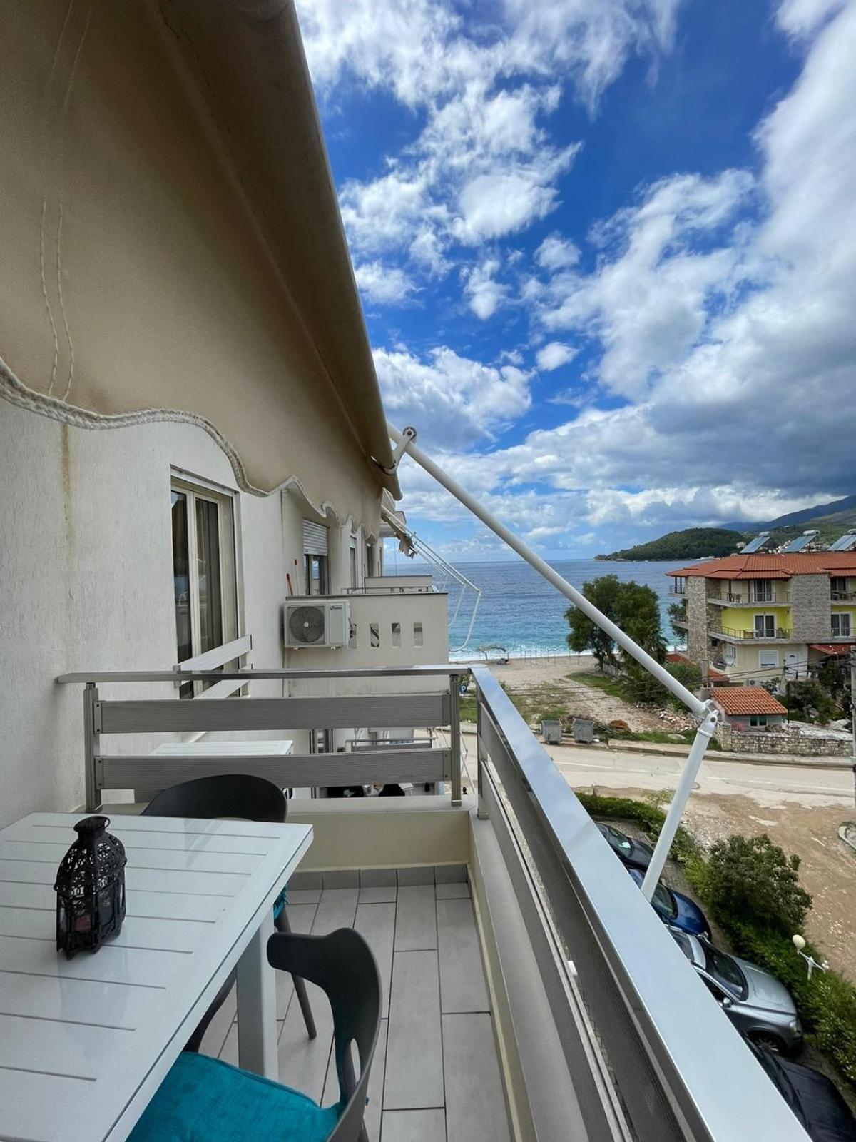 Menikos Apartments Himare Room photo